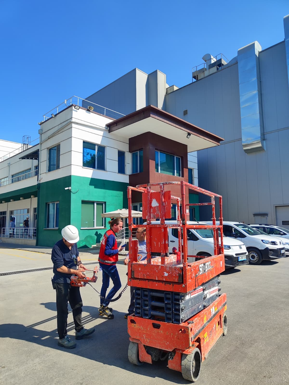 Operatörlü platform ile saha çalışması